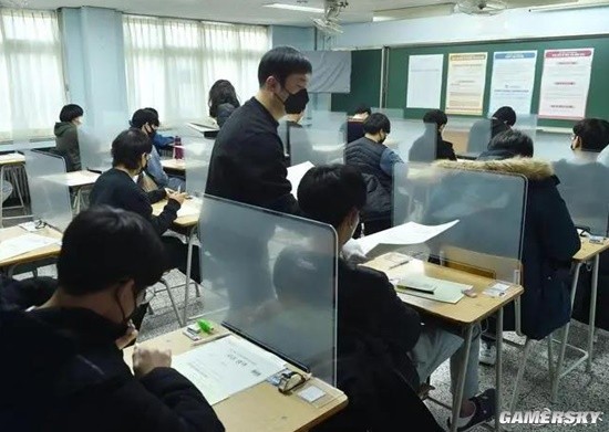 韩国高考提前1分钟收卷 学生告考点索赔2000万韩元